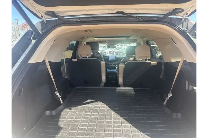 $19734 : Ford Explorer 2020 AWD Limit image 8