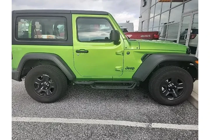 $32500 : Jeep Wrangler 2025 4x4 Sport image 3