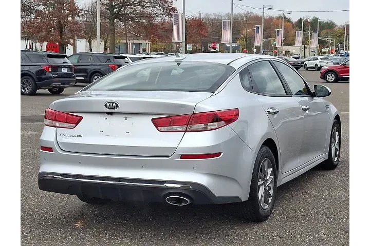 $13995 : Kia Optima 2019 LX 4dr Sedan image 6