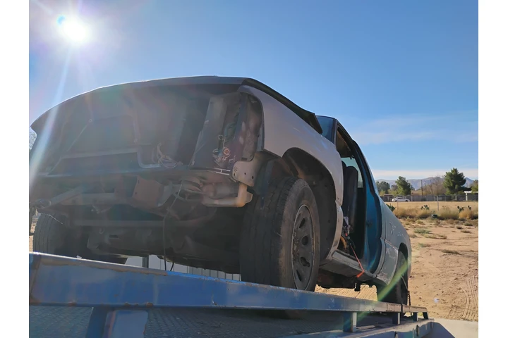 WE BUY CARS FOR JUNK TOWING 24 image 1