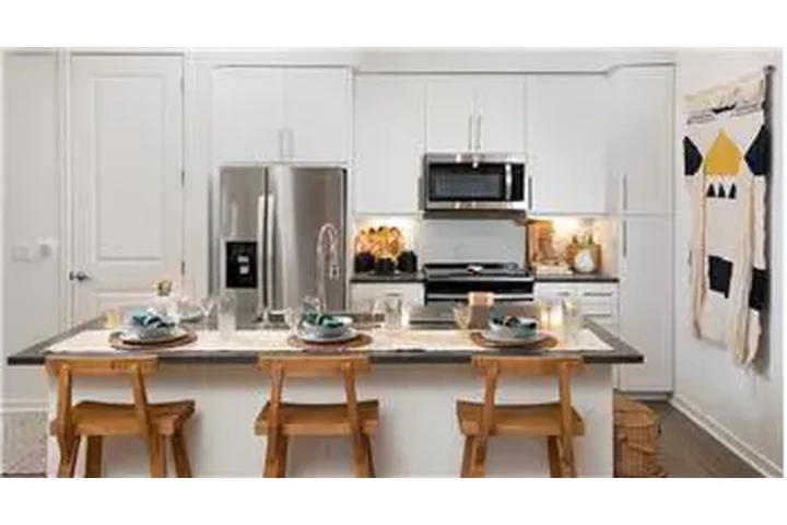 $2977 : Rental property with 3 bedro image 8