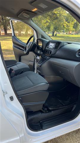 $15500 : NISSAN NV200 image 9