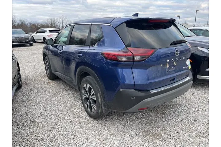 $23233 : Nissan Rogue 2023 AWD SV 4dr image 3