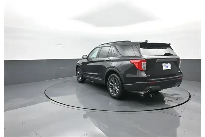 $32990 : Ford Explorer 2023 AWD XLT 4 image 5