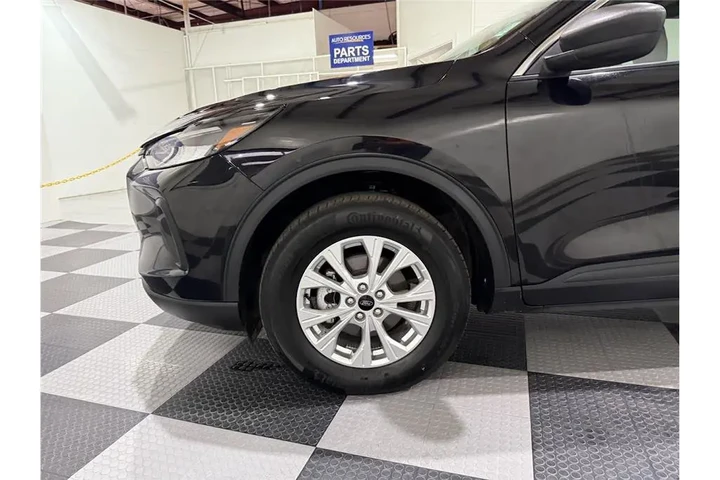 $23299 : Escape 2024 image 10
