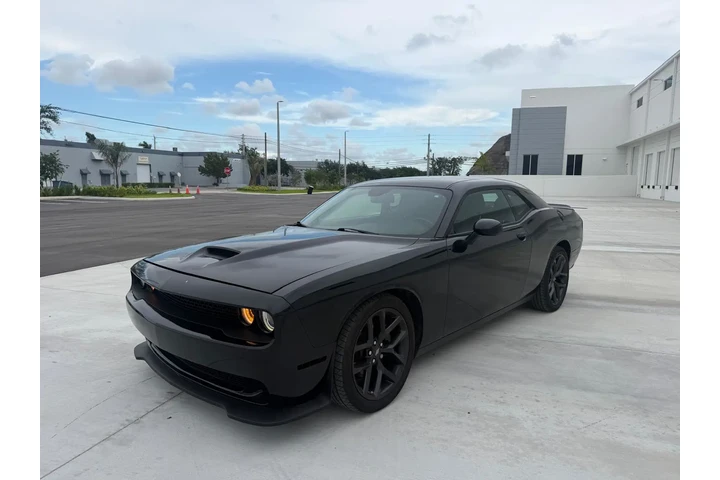$16900 : DODGE CHALLENGER GT image 10