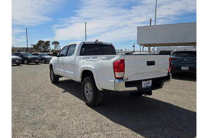$25725 : Toyota Tacoma 2017 4x2 TRD S image 4