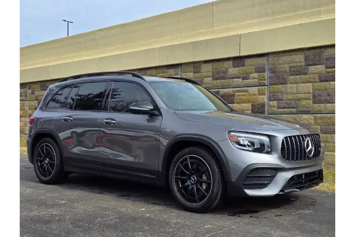 $29358 : Mercedes-Benz GLB 2021 AWD A image 1