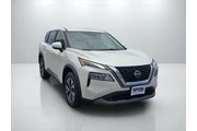 $22999 : Nissan Rogue 2023 SV 4dr Cro thumbnail