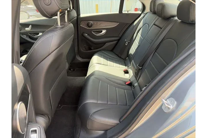 $18200 : Mercedes-Benz C-Class 2016 C image 9