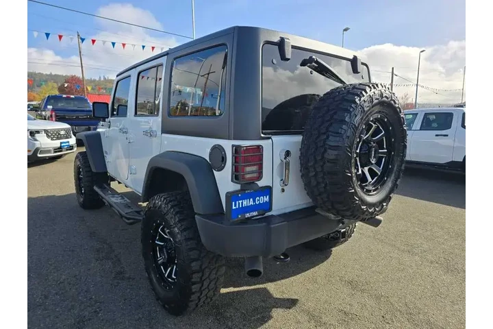 $28990 : Jeep Wrangler JK Unlimited 2 image 3