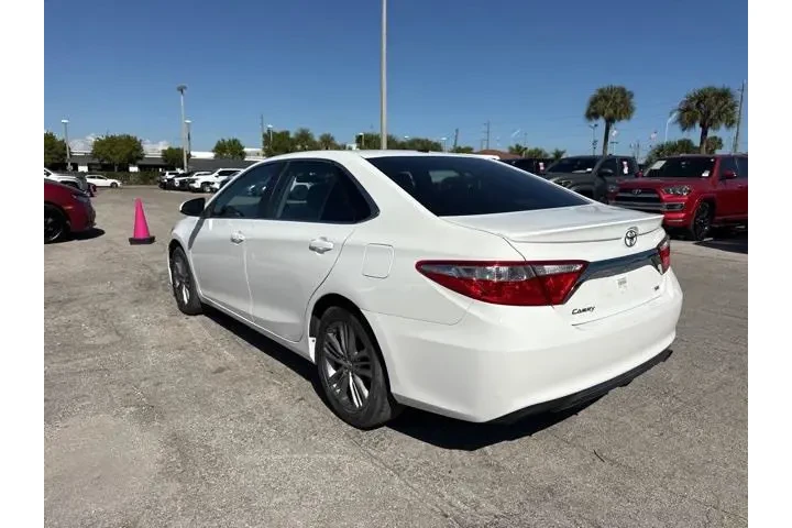 $11888 : Toyota Camry 2017 image 5