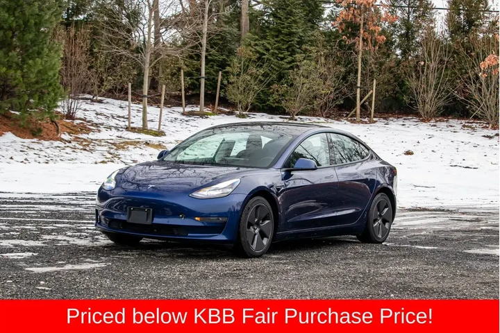 $18695 : Tesla Model 3 2022 4dr Sedan image 1