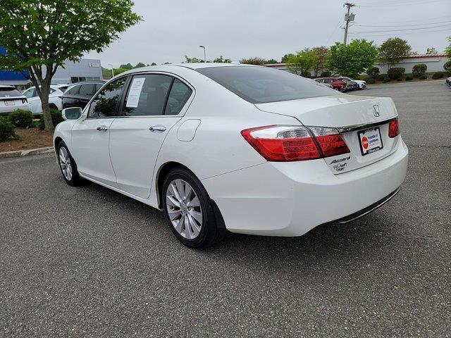 $16988 : PRE-OWNED 2015 HONDA ACCORD S image 7