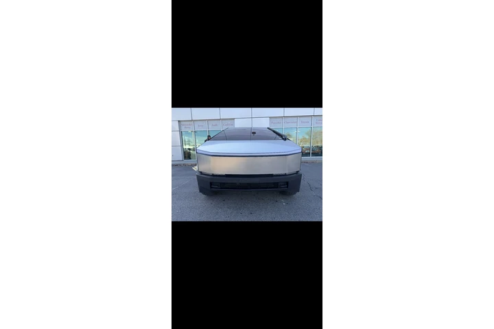 $76910 : 2024 Cybertruck image 9