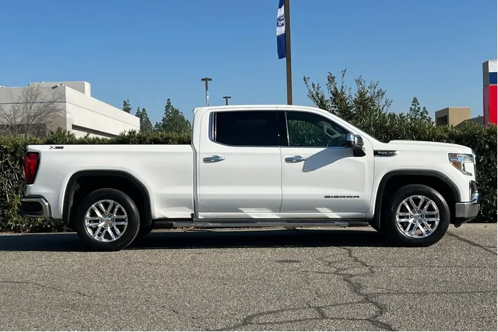 $35000 : GMC Sierra 1500 2019 4x4 SLT image 8