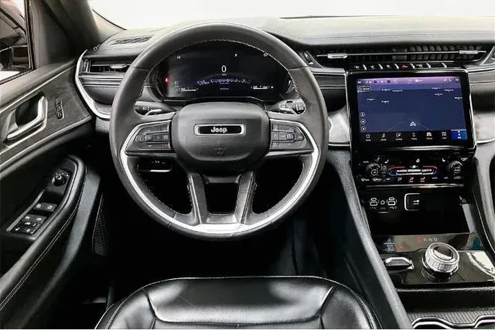 $34900 : Jeep Grand Cherokee L 2024 4 image 5