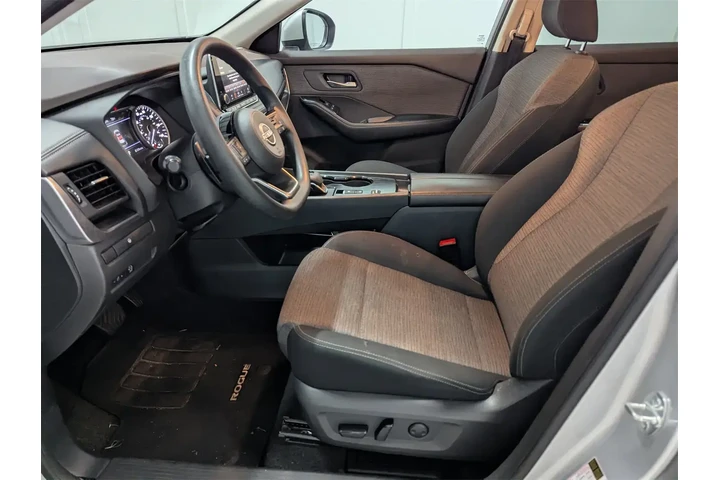 $21297 : Nissan Rogue 2023 SV 4dr Cro image 10