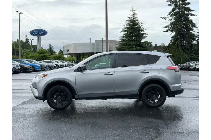 $21995 : Toyota RAV4 2017 AWD LE 4dr image 7