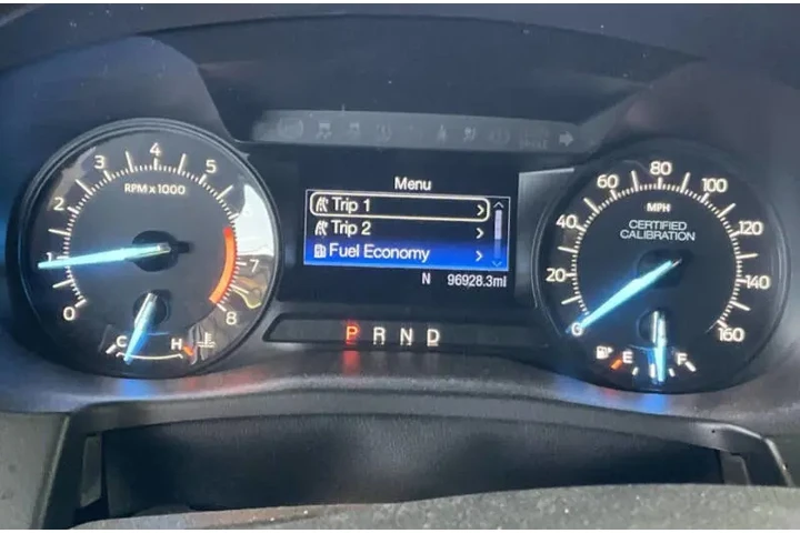 $13777 : 2017 Explorer Police Intercep image 6