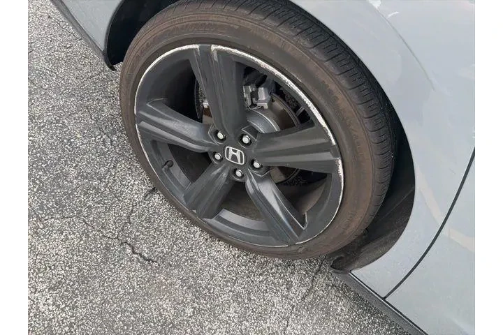 $27990 : Honda Accord Hybrid 2024 Spo image 6