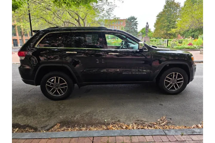 $22999 : 2021 Grand Cherokee Limited X image 8