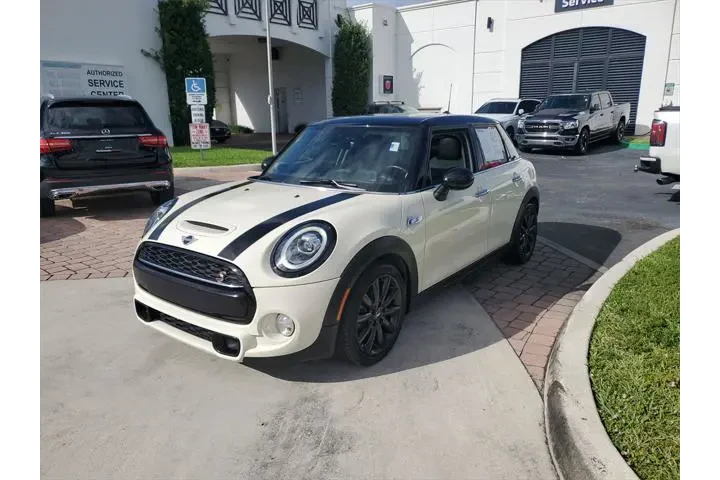 $17499 : MINI Hardtop 4 Door 2019 Coo image 3