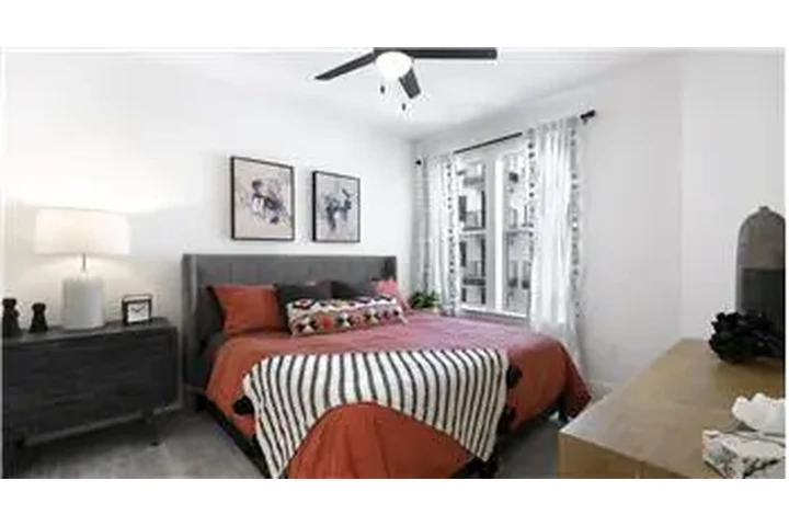 $1700 : Rental property with 1 bedro image 8