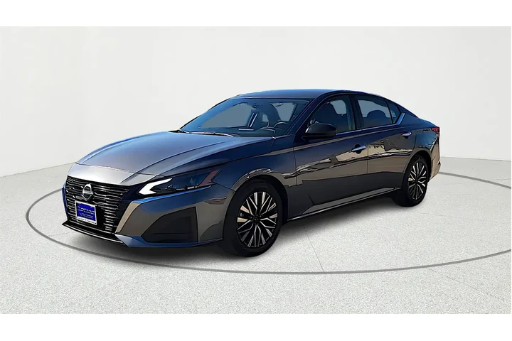 $17714 : Nissan Altima 2024 2.5 SV 4d image 3