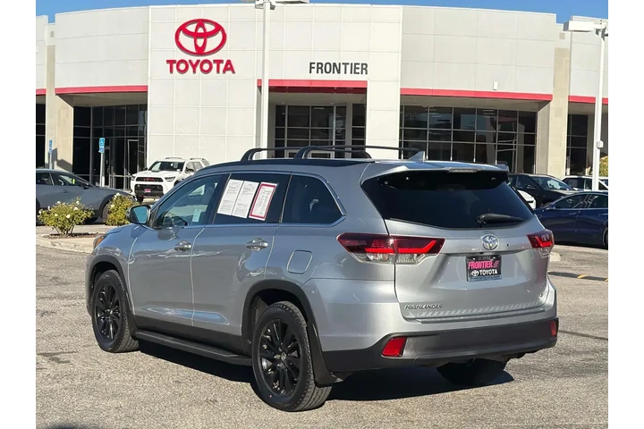 $24850 : Toyota Highlander 2019 SE 4d image 5