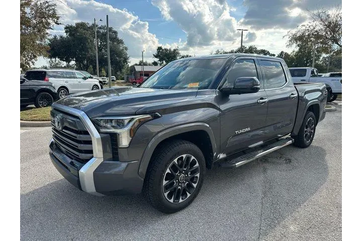$39925 : Toyota Tundra 2023 4x2 Limit image 8