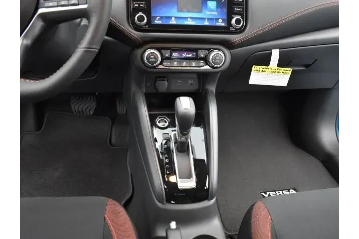 $18991 : Nissan Versa 2025 SR 4dr Sed image 10