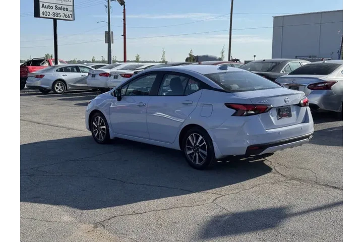 $13850 : 2024 Versa SV image 3