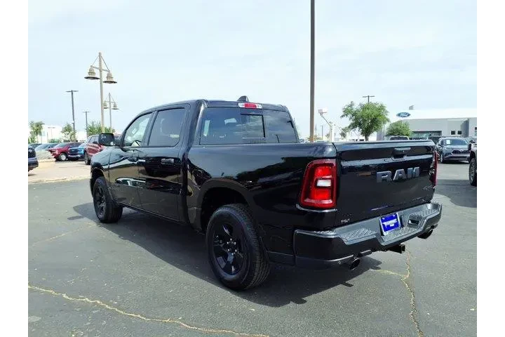 $39290 : Ram 1500 2025 4x4 Tradesman image 4