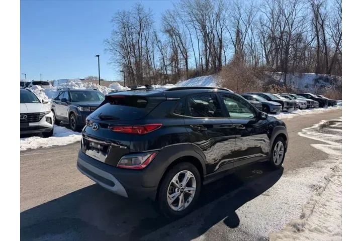 $19900 : Hyundai KONA 2023 AWD SEL 4d image 3