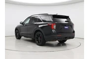 $31998 : Ford Explorer 2020 AWD ST 4d thumbnail