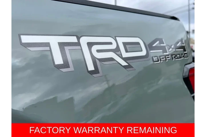 $48988 : Gold Certified2025 Tundra SR5 image 10