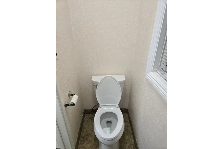 $1400 : Santa Ana Renta - Listo image 3