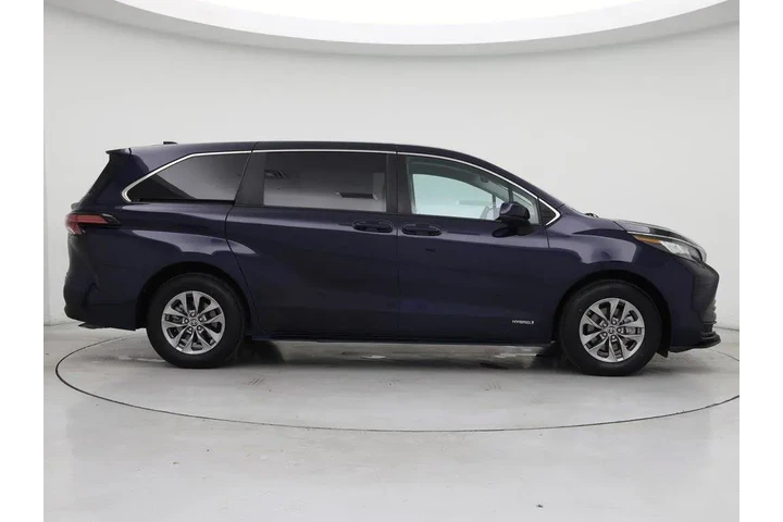 $32998 : Toyota Sienna 2021 LE 8-Pass image 7
