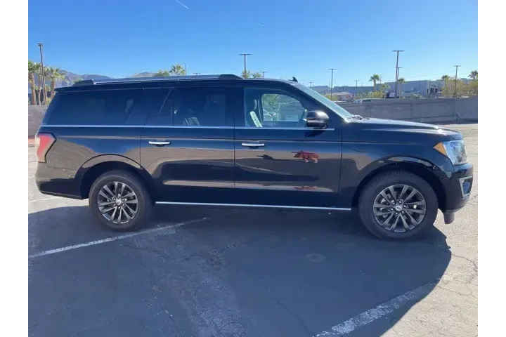 $28463 : Ford Expedition MAX 2019 4x4 image 4