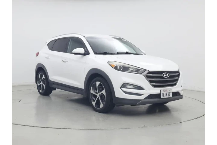 $12599 : Hyundai TUCSON 2016 Sport 4d image 1