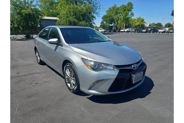 $8995 : Toyota Camry 2016 SE 4dr Sed image 1