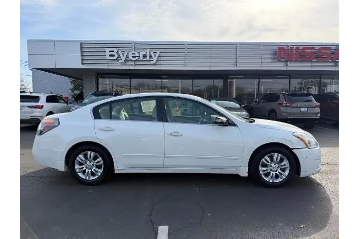 $3995 : Nissan Altima 2011 2.5 S 4dr image 8