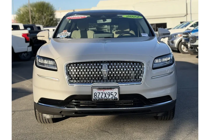$36995 : Lincoln Nautilus 2022 AWD Re image 2