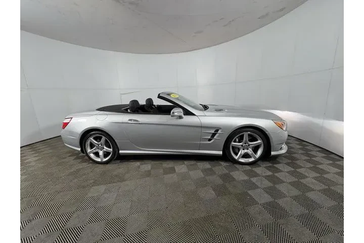 $28699 : Mercedes-Benz SL-Class 2013 image 5