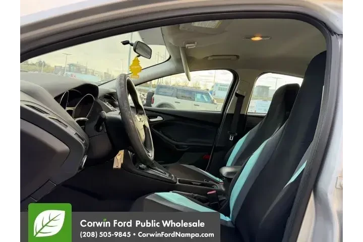 $8980 : Ford Focus 2018 SE 4dr Sedan image 8