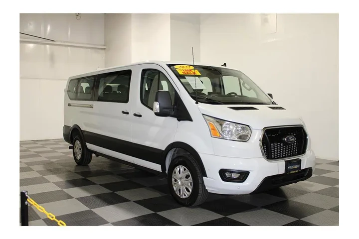 $33558 : Transit Passenger Wagon 2022 image 2
