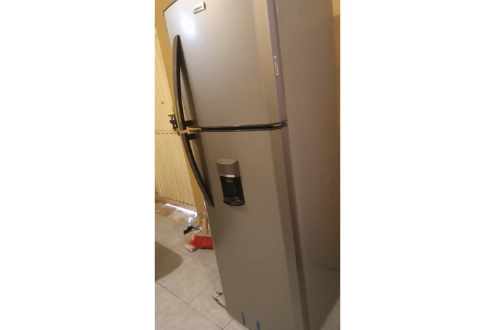 $3500 : Refrigerador De Uso En Venta image 7