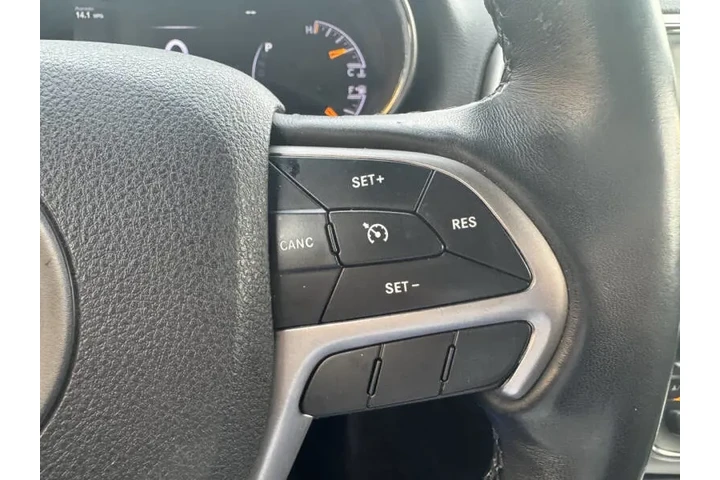 $17995 : 2018 Grand Cherokee Limited image 9