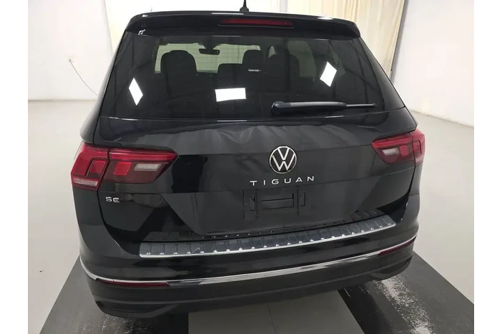 $20293 : Volkswagen Tiguan 2022 SE 4d image 3